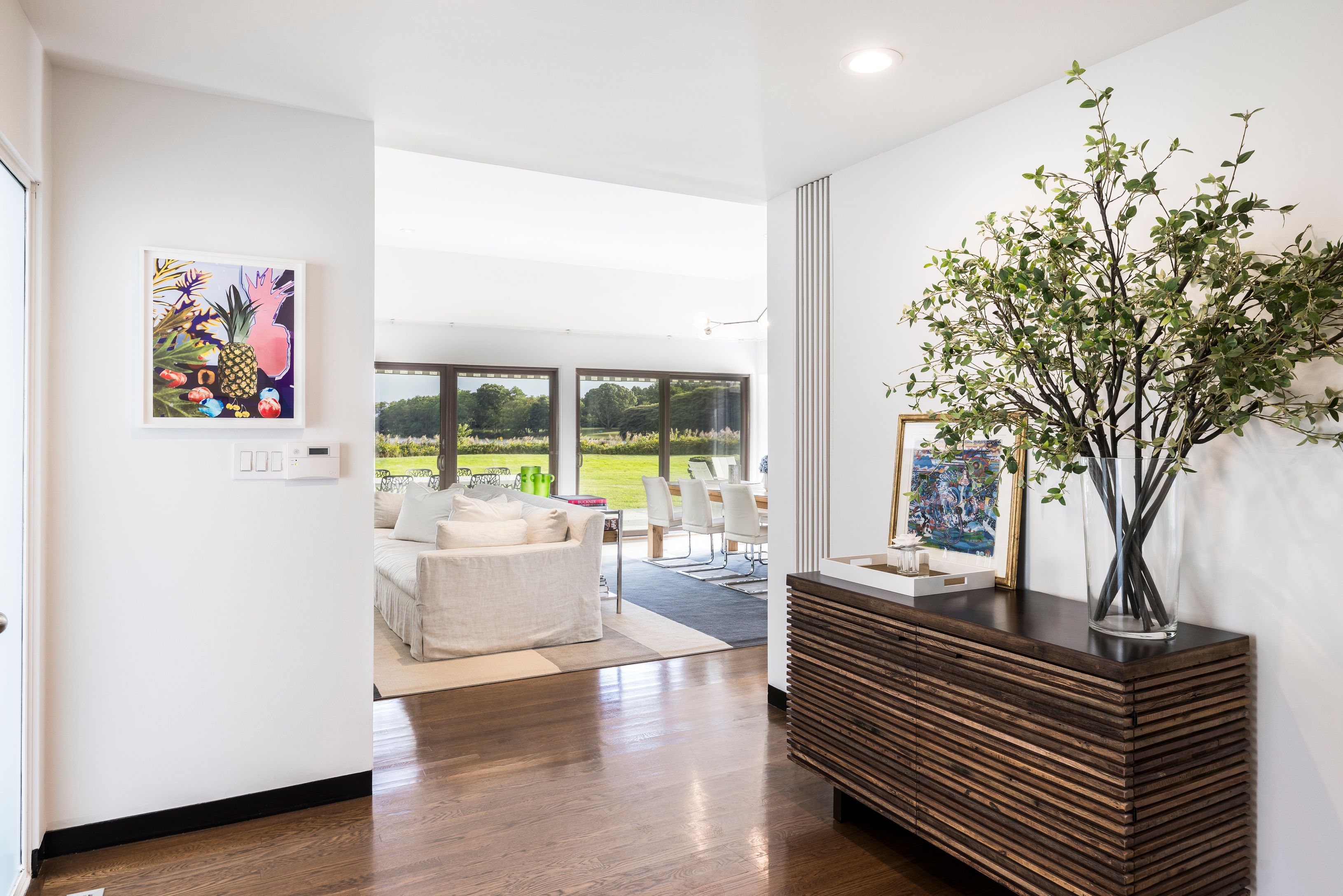 7 Cove Point Court Water Mill, NY 11976 - Photo 3 of 33