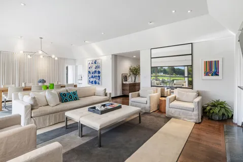 $3,395,000 | 7 Cove Point Court, Water Mill, NY 11976