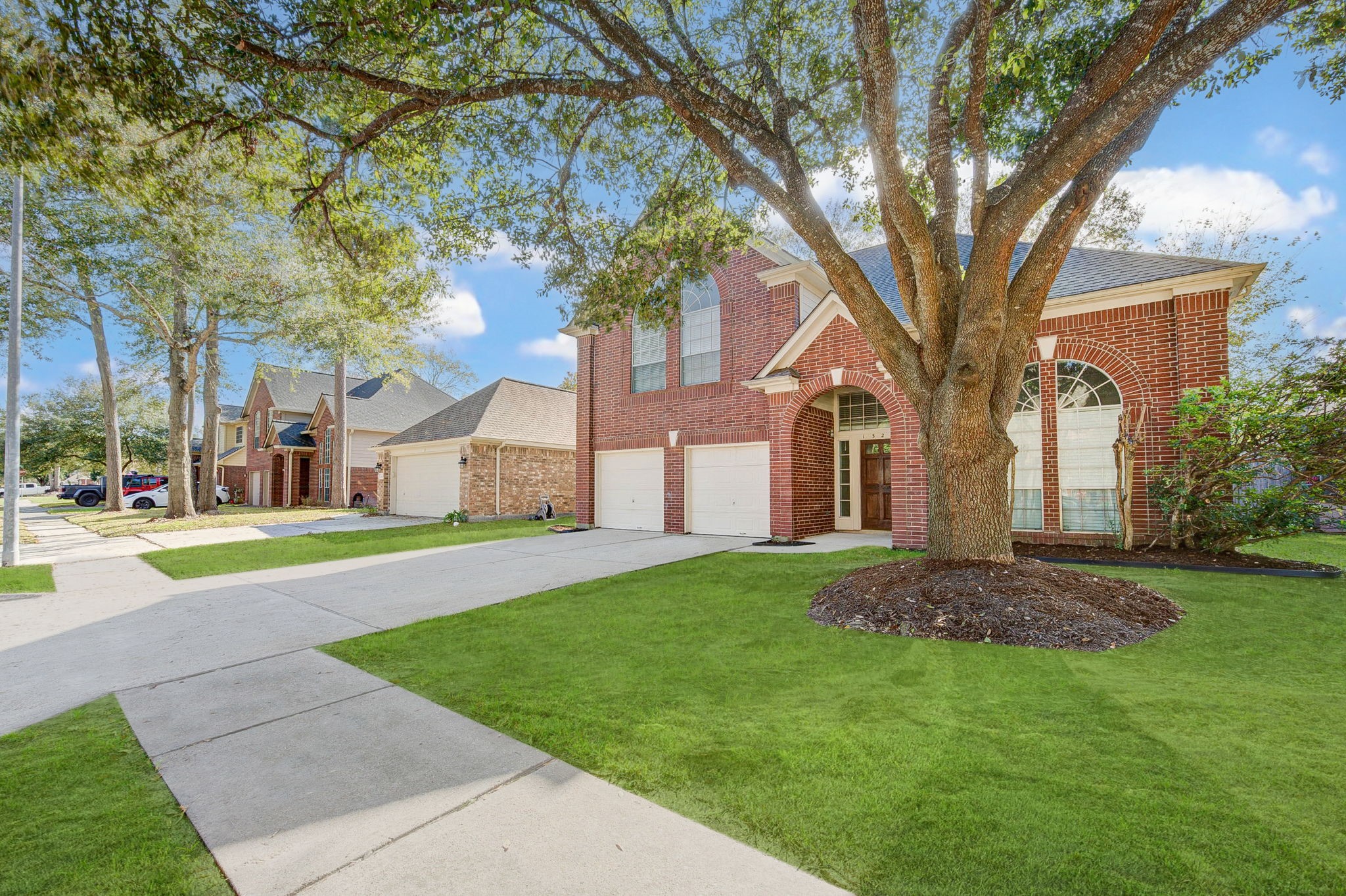 1326 Chesterpoint Drive Spring, TX 77386 - Photo 2 of 40