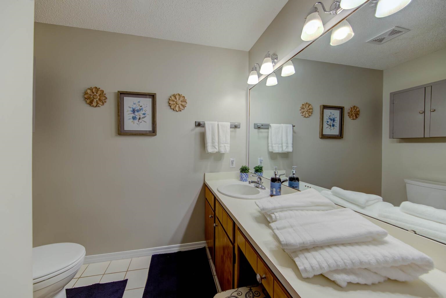 304 West Palm Avenue Foley, AL 36535 - Photo 10 of 18 Bathroom