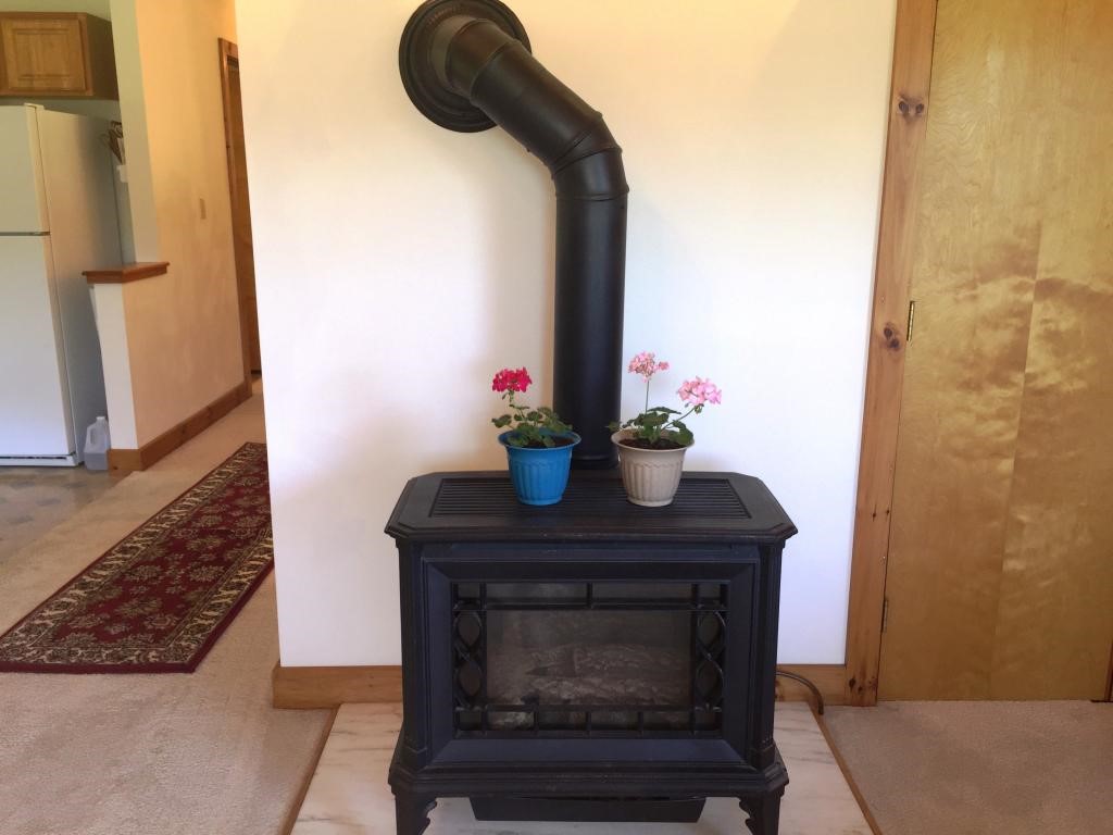 151 Hillside Road Wallingford, VT 05773 - Photo 19 of 32 Gallery Image 19