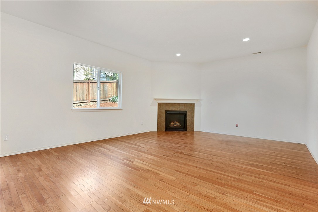 4127 240 Place Southeast Bothell, WA 98021 - Photo 5 of 22