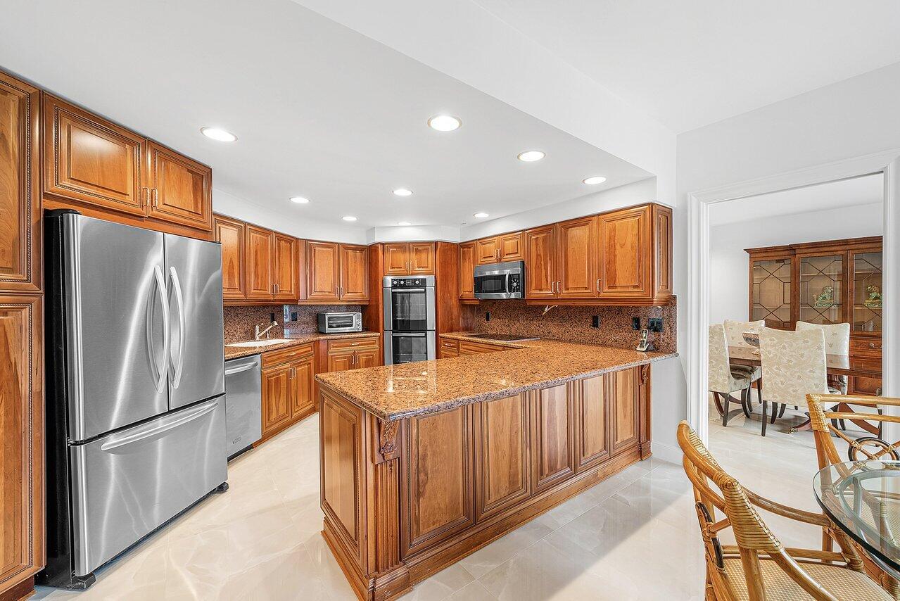 20320 Fairway Oaks Drive, Unit 331 Boca Raton, FL 33434 - Photo 17 of 61 Kitchen