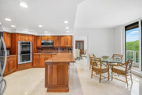 $1,700,000 | 20320 Fairway Oaks Drive, Unit 331, Boca Raton, FL 33434