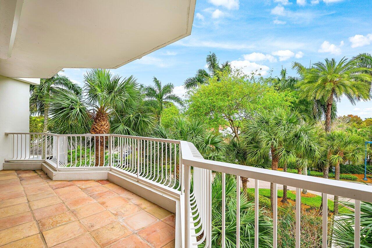 20320 Fairway Oaks Drive, Unit 331 Boca Raton, FL 33434 - Photo 41 of 61 046-20320FairwayOaksDrive-331-BocaRaton-