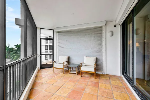 $1,700,000 | 20320 Fairway Oaks Drive, Unit 331, Boca Raton, FL 33434