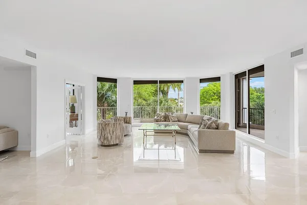 $1,700,000 | 20320 Fairway Oaks Drive, Unit 331, Boca Raton, FL 33434