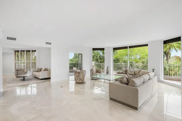$1,700,000 | 20320 Fairway Oaks Drive, Unit 331, Boca Raton, FL 33434