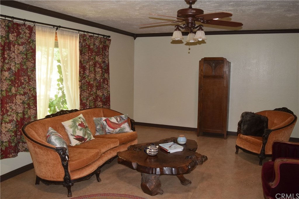 5087 Mueller Road Mariposa, CA 95338 - Photo 12 of 33 Gallery Image 12