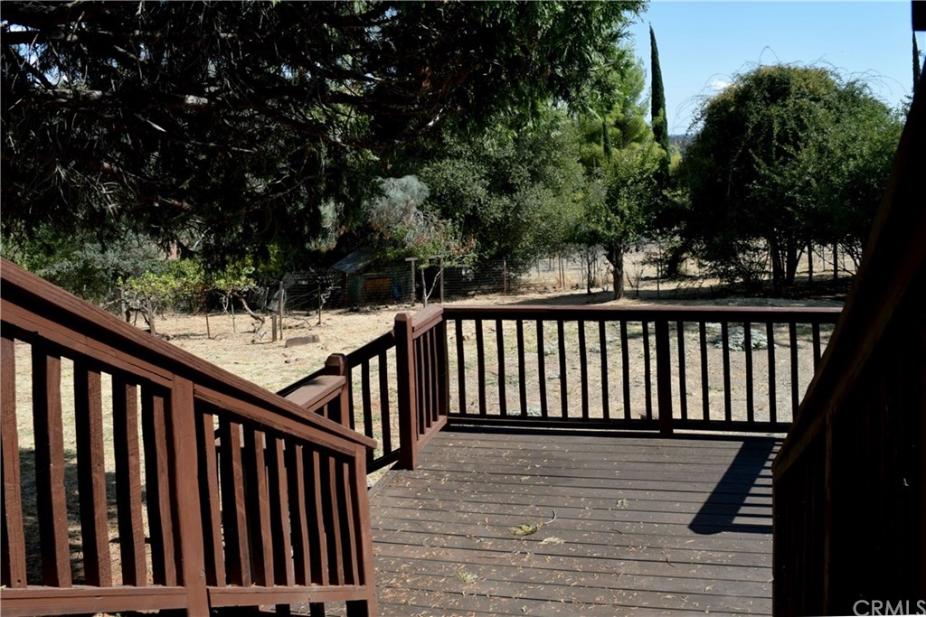 5087 Mueller Road Mariposa, CA 95338 - Photo 4 of 33 Gallery Image 4