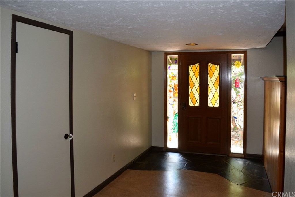 5087 Mueller Road Mariposa, CA 95338 - Photo 8 of 33 Gallery Image 8