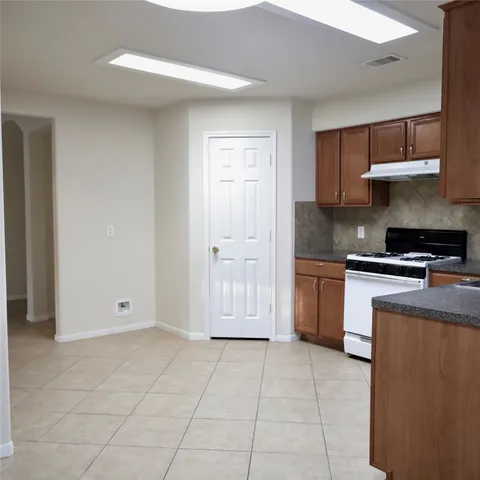 $1,800 | 2419 Stiller Ridge Way, Spring, TX 77386