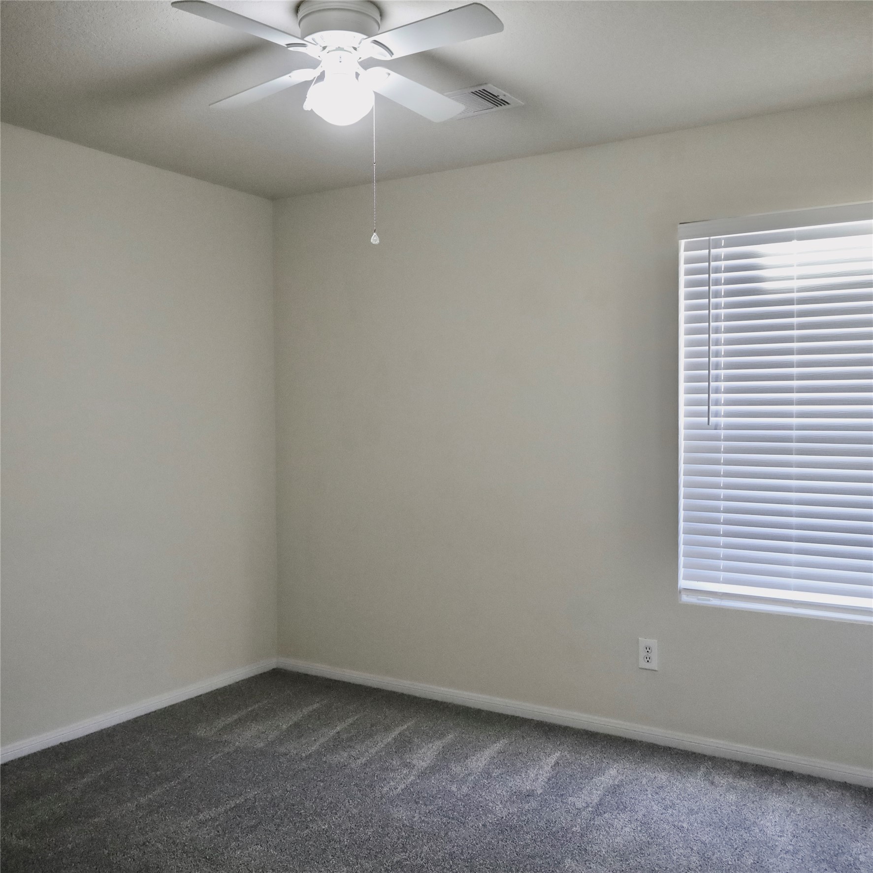 2419 Stiller Ridge Way Spring, TX 77386 - Photo 9 of 14 an empty room with a window