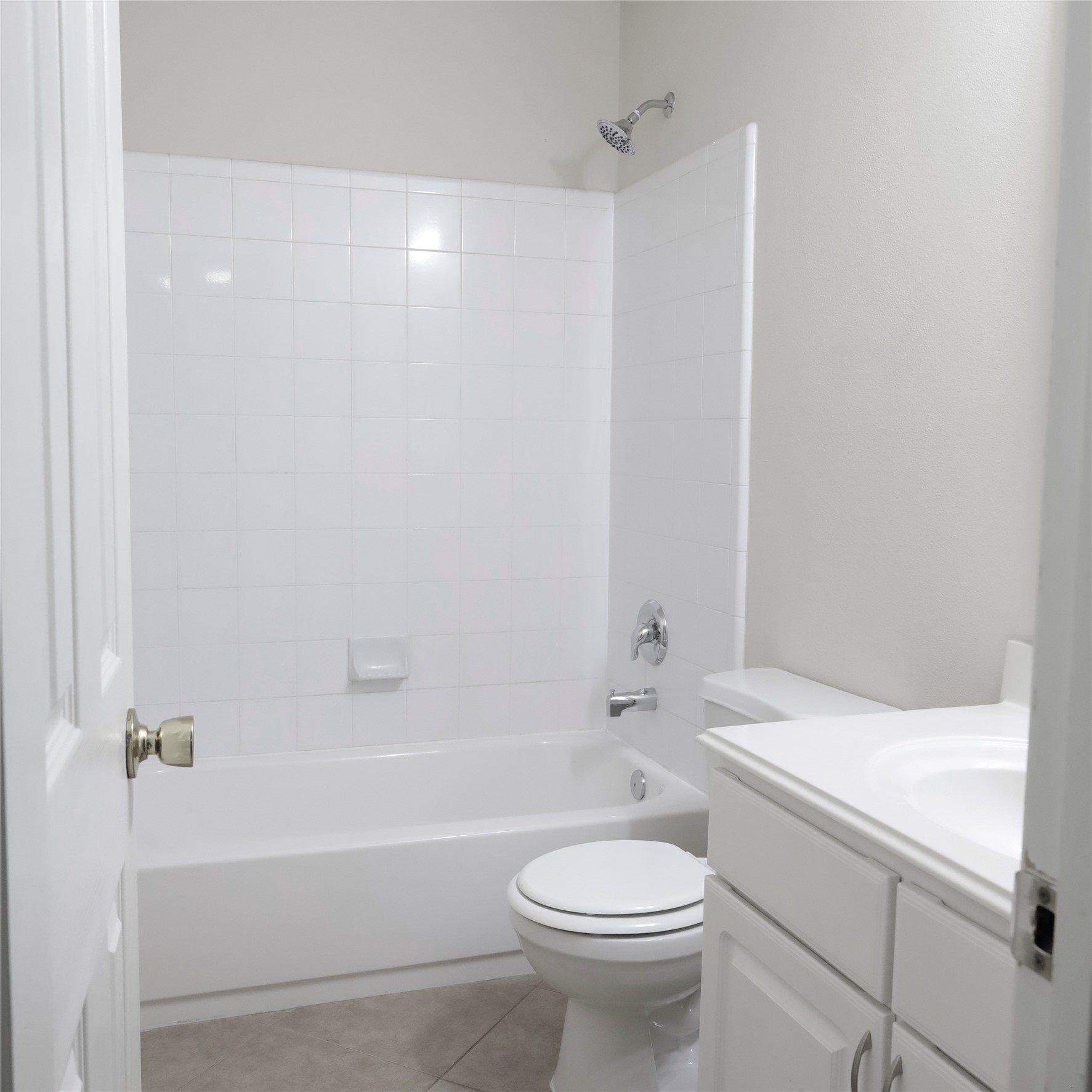 2419 Stiller Ridge Way Spring, TX 77386 - Photo 10 of 14 a bathroom with a sink a toilet and a bathtub