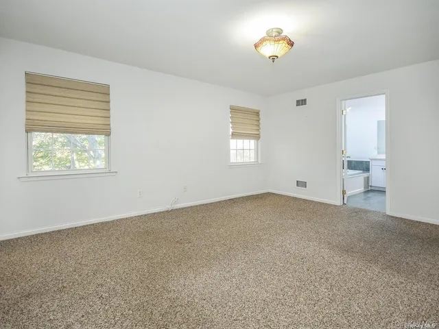 $995,000 | 3 Ale Court, Centerport, NY 11721