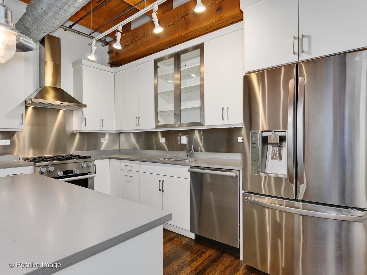 14 North Peoria Street, Unit 4D Chicago, IL 60607 - Photo 8 of 15