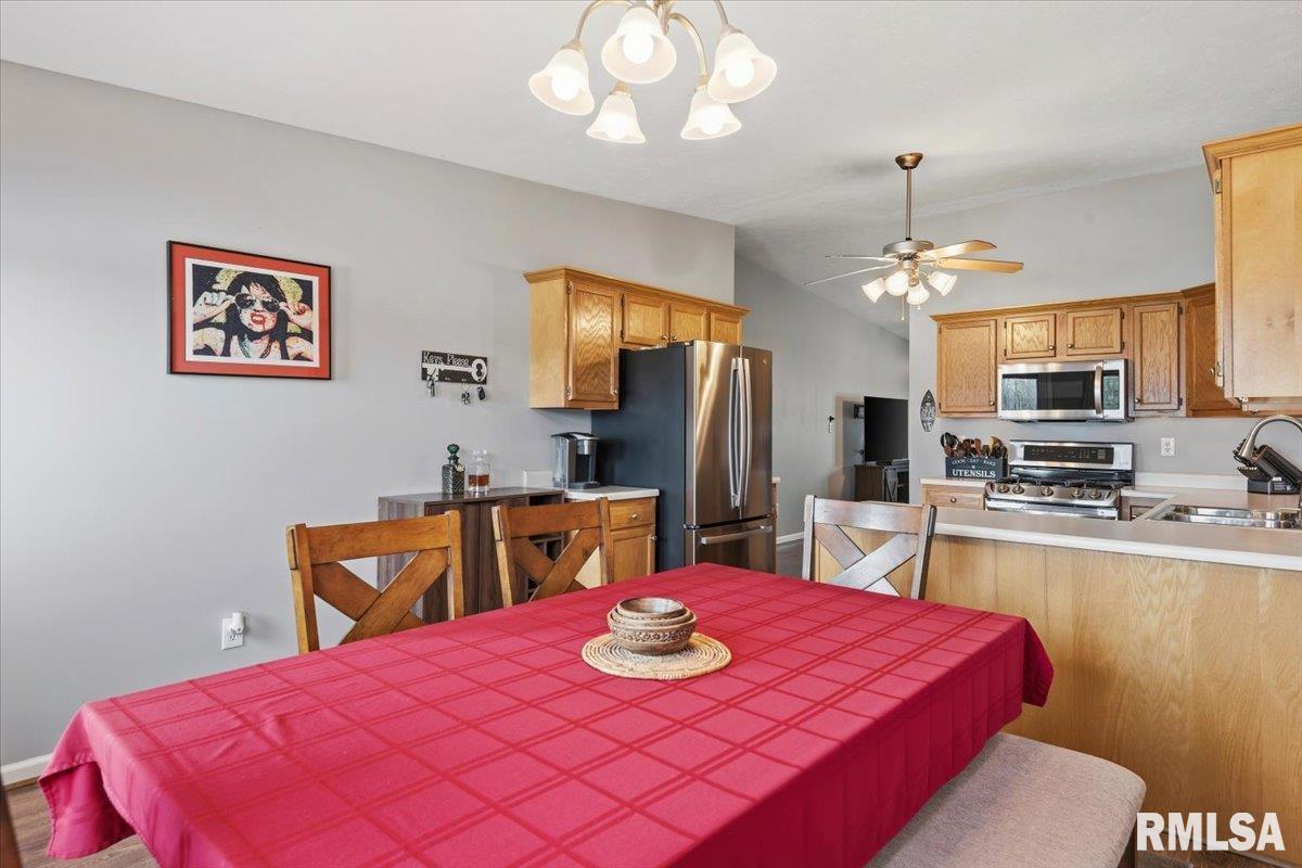 1606 Tern Place Springfield, IL 62711 - Photo 13 of 41