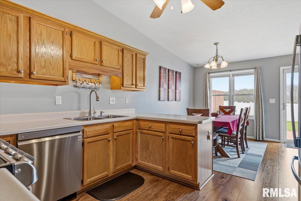 1606 Tern Place Springfield, IL 62711 - Photo 7 of 41