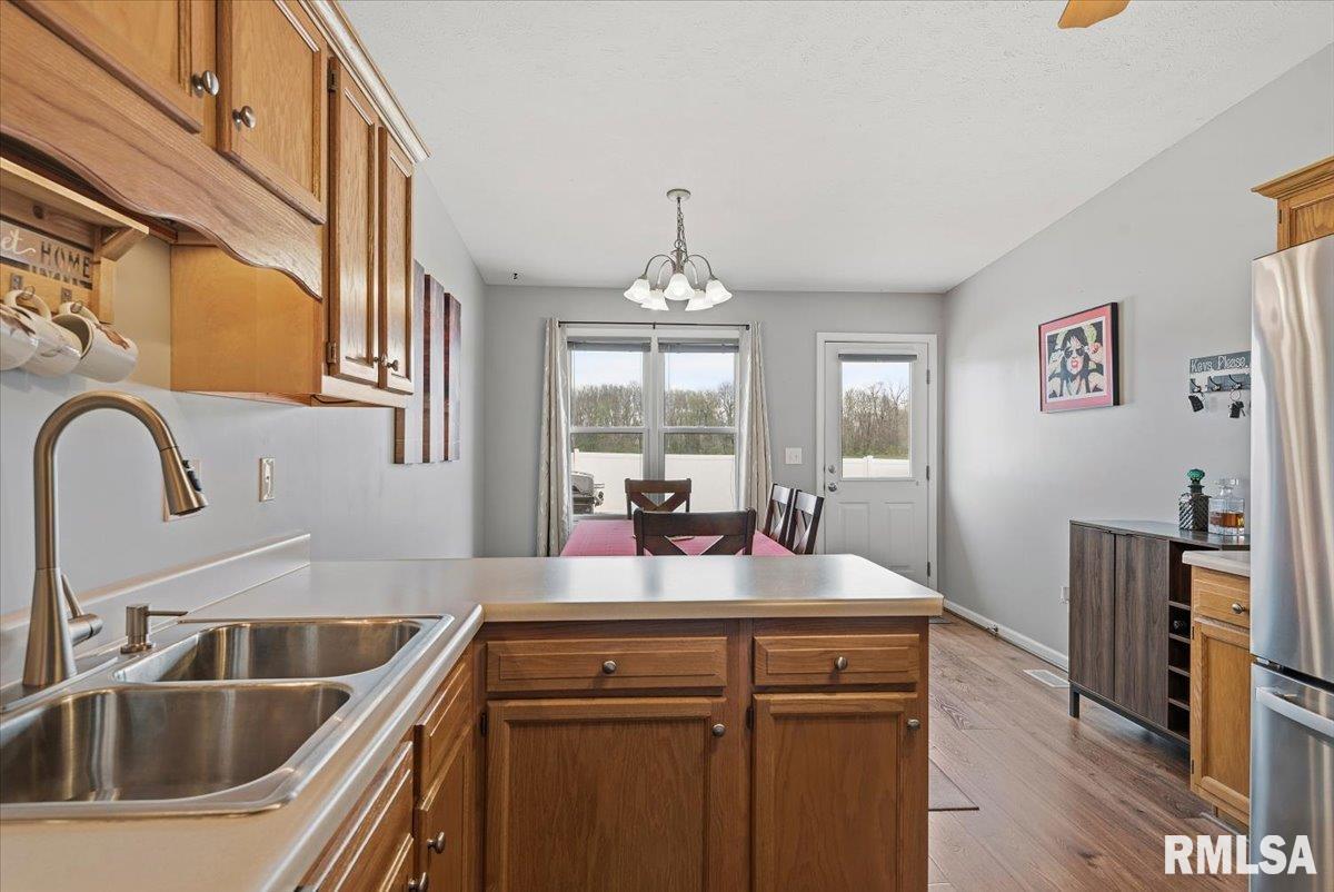 1606 Tern Place Springfield, IL 62711 - Photo 8 of 41