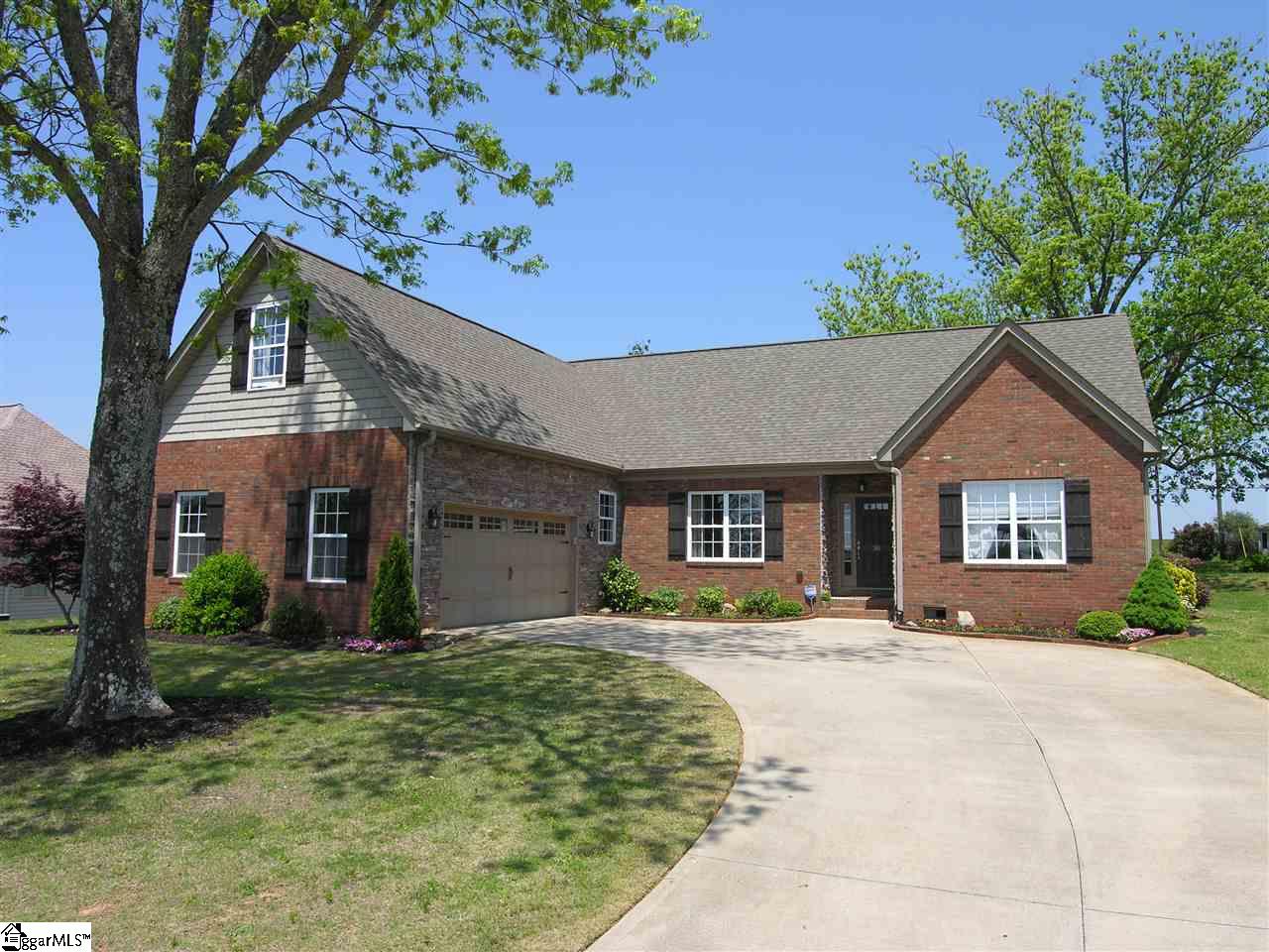 309 Mellow Way Greer, SC 29651 - Photo 2 of 36 Gallery Image 2