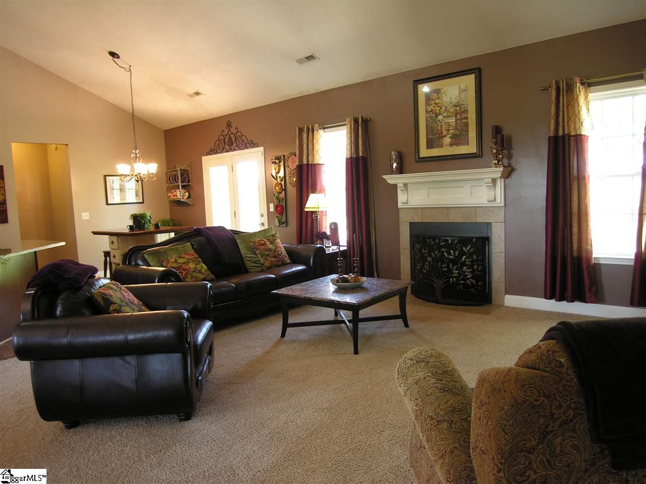 309 Mellow Way Greer, SC 29651 - Photo 7 of 36 Gallery Image 7