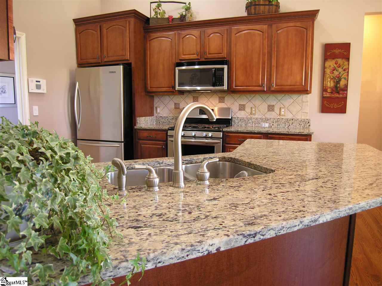 309 Mellow Way Greer, SC 29651 - Photo 9 of 36 Gallery Image 9