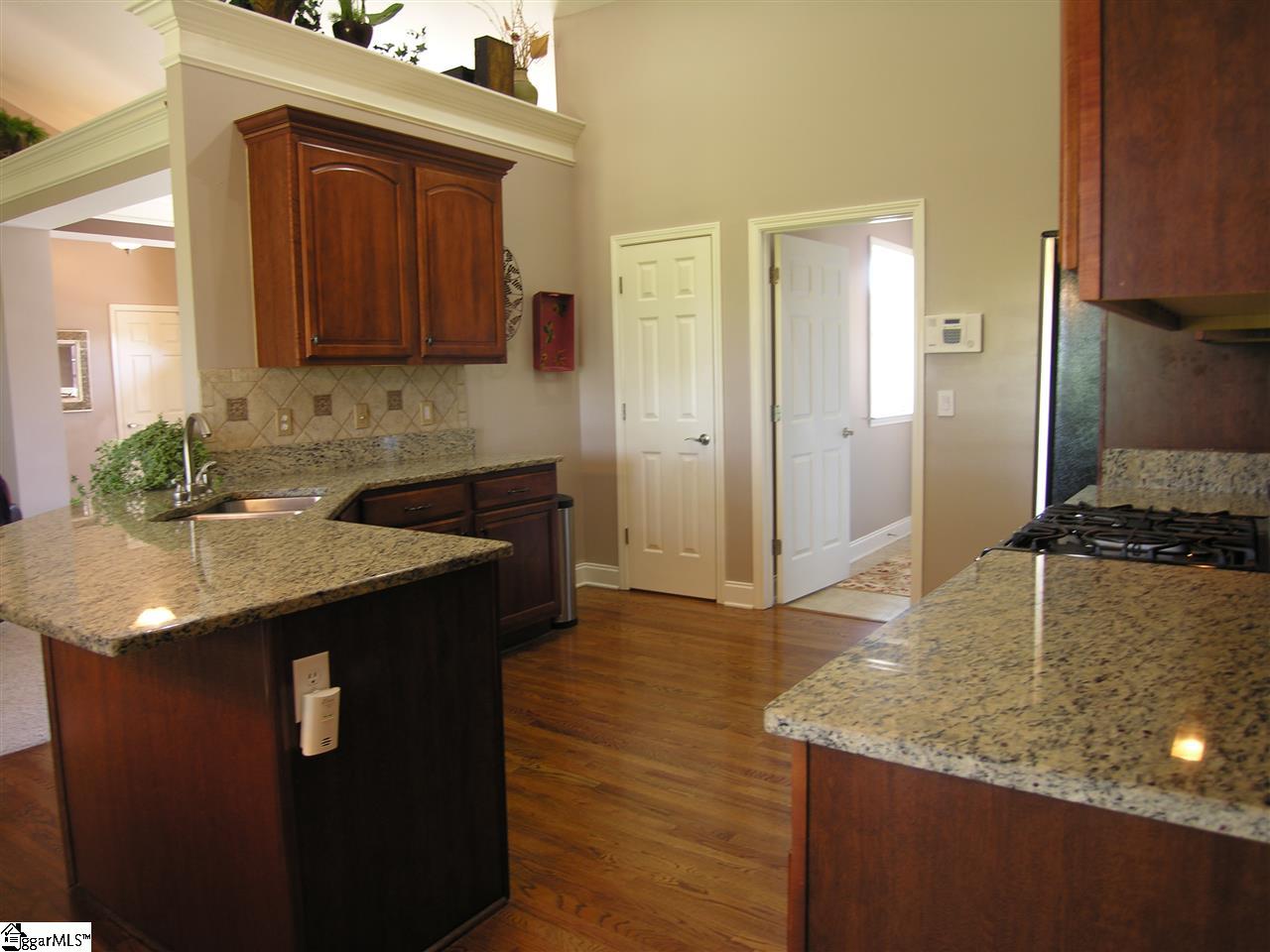 309 Mellow Way Greer, SC 29651 - Photo 10 of 36 Gallery Image 10