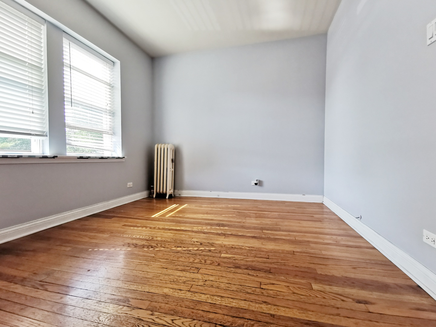 58 Forest Avenue, Unit 2N Riverside, IL 60546 - Photo 17 of 33