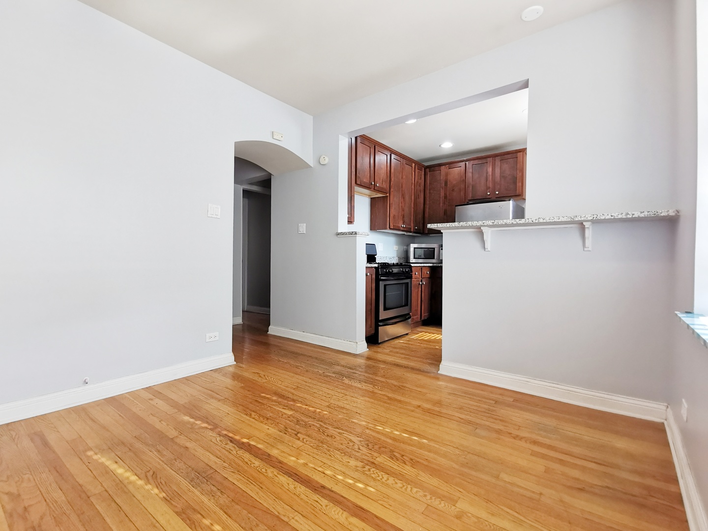 58 Forest Avenue, Unit 2N Riverside, IL 60546 - Photo 18 of 33
