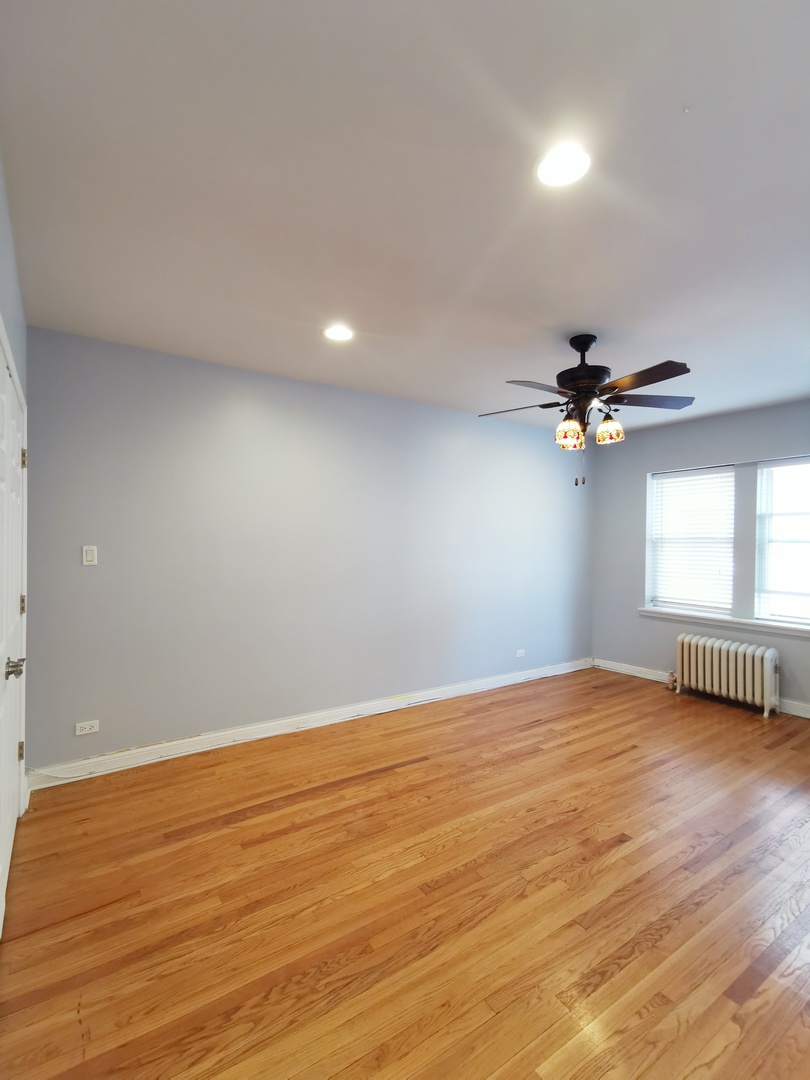 58 Forest Avenue, Unit 2N Riverside, IL 60546 - Photo 9 of 33
