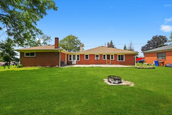 $739,900 | 2N101 Glen Ellyn Road, Glendale Heights, IL 60139