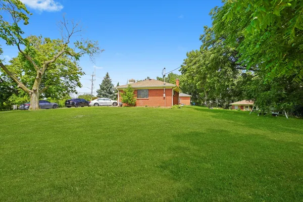 $739,900 | 2N101 Glen Ellyn Road, Glendale Heights, IL 60139