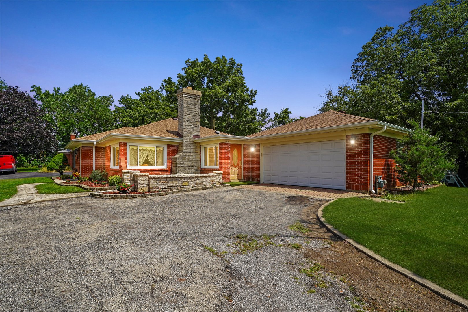 2N101 Glen Ellyn Road Glendale Heights, IL 60139 - Photo 22 of 34 a view of a house with backyard and garden