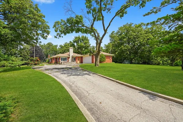 $739,900 | 2N101 Glen Ellyn Road, Glendale Heights, IL 60139