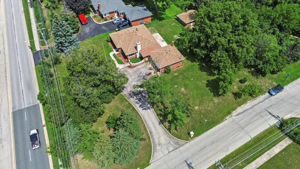 $739,900 | 2N101 Glen Ellyn Road, Glendale Heights, IL 60139