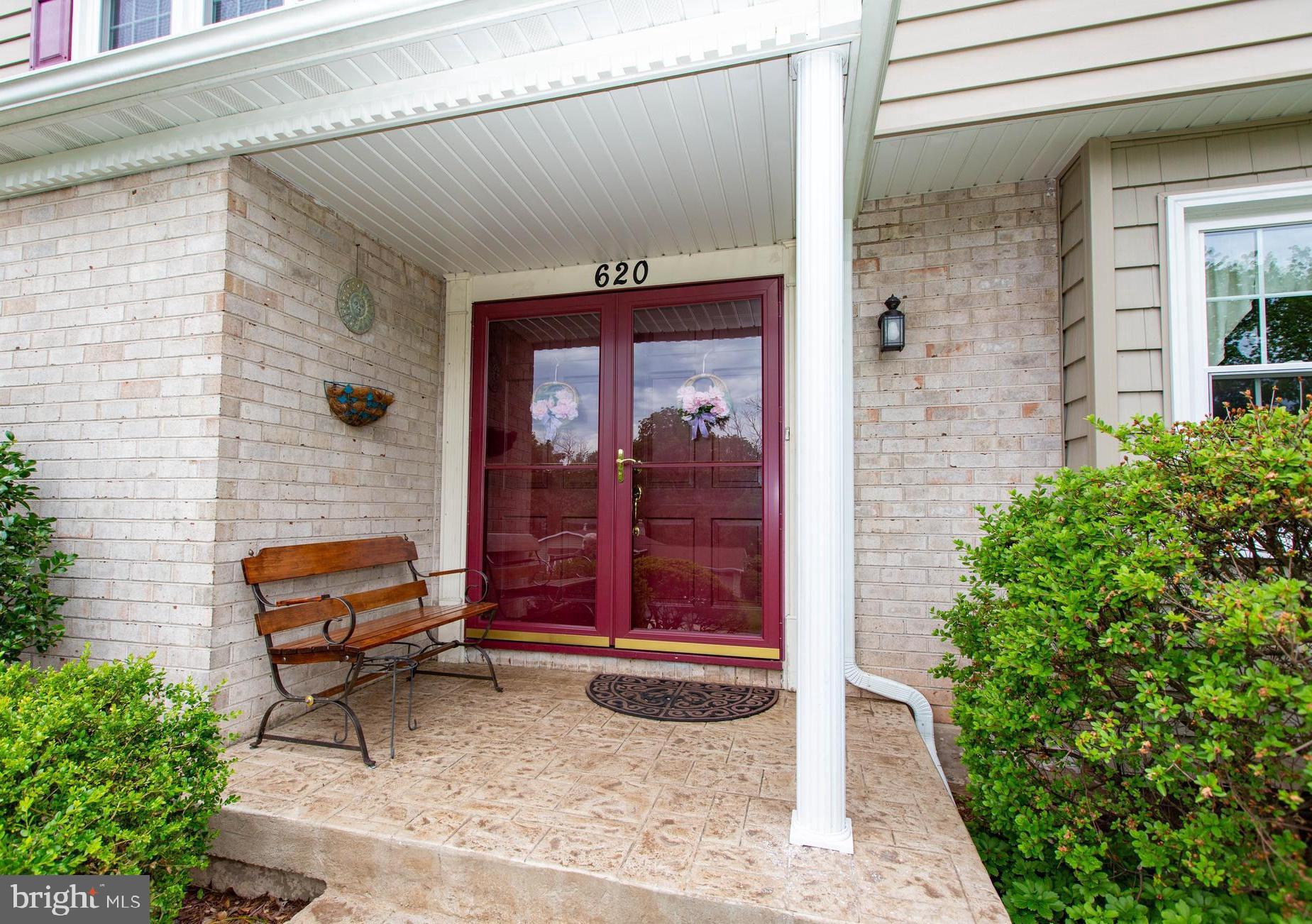 620 Linnet Road Norristown, PA 19403 - Photo 3 of 32 Front Porch