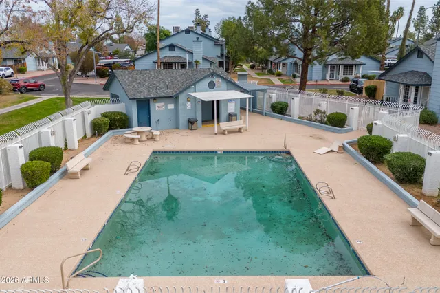 $325,000 | 10100 North 89th Avenue, Unit 6, Peoria, AZ 85345