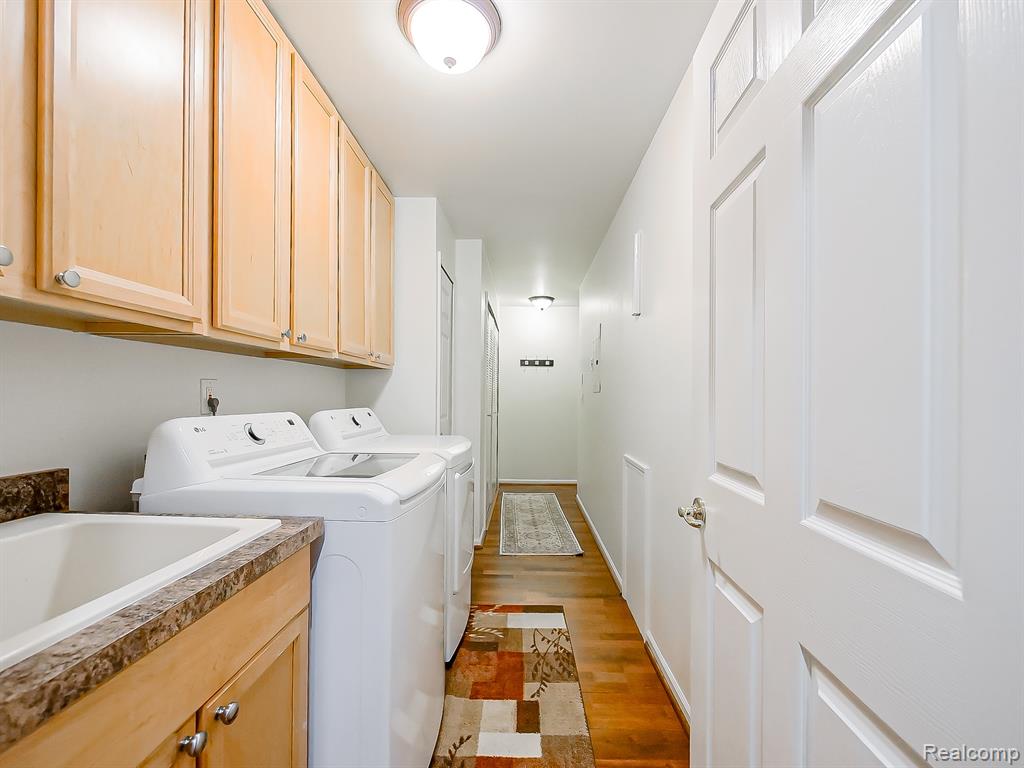 3581 Oakmonte Boulevard Rochester, MI 48306 - Photo 15 of 32 Gallery Image 15