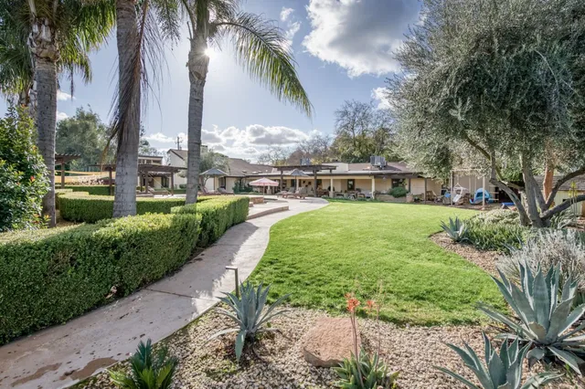 $2,200,000 | 6090 Amber Avenue, Clovis, CA 93619