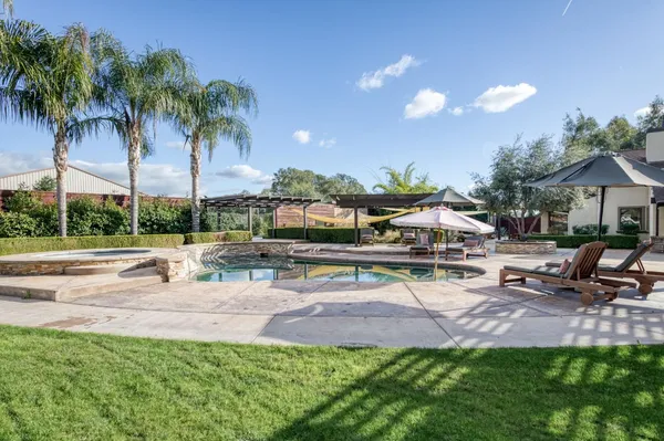 $1,840,000 | 6090 Amber Avenue, Clovis, CA 93619