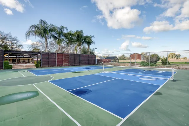 $2,200,000 | 6090 Amber Avenue, Clovis, CA 93619