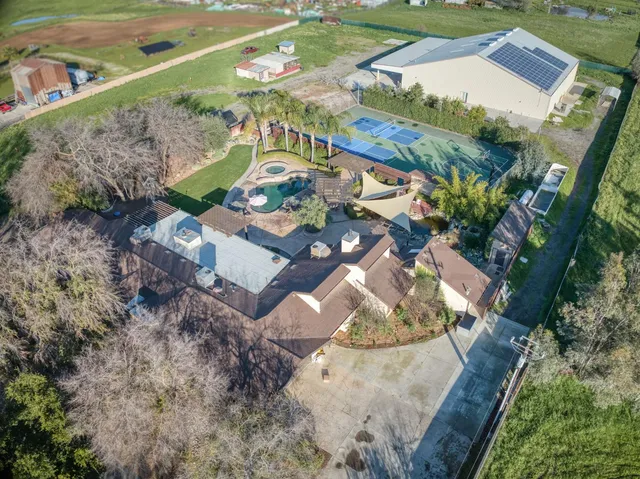 $2,200,000 | 6090 Amber Avenue, Clovis, CA 93619