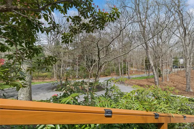 $2,190,000 | 27 Ely Brook Road, East Hampton, NY 11937