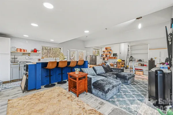 $625,000 | 5349 Charlotte Highway, Clover, SC 29710