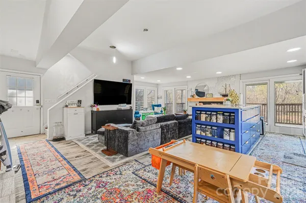 $625,000 | 5349 Charlotte Highway, Clover, SC 29710