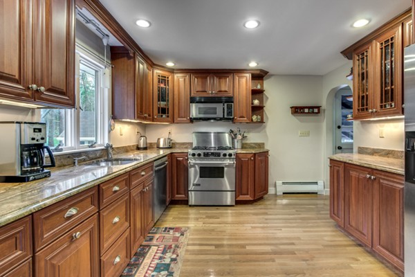 29 Page Road Bedford, MA 01730 - Photo 14 of 30 Gallery Image 14