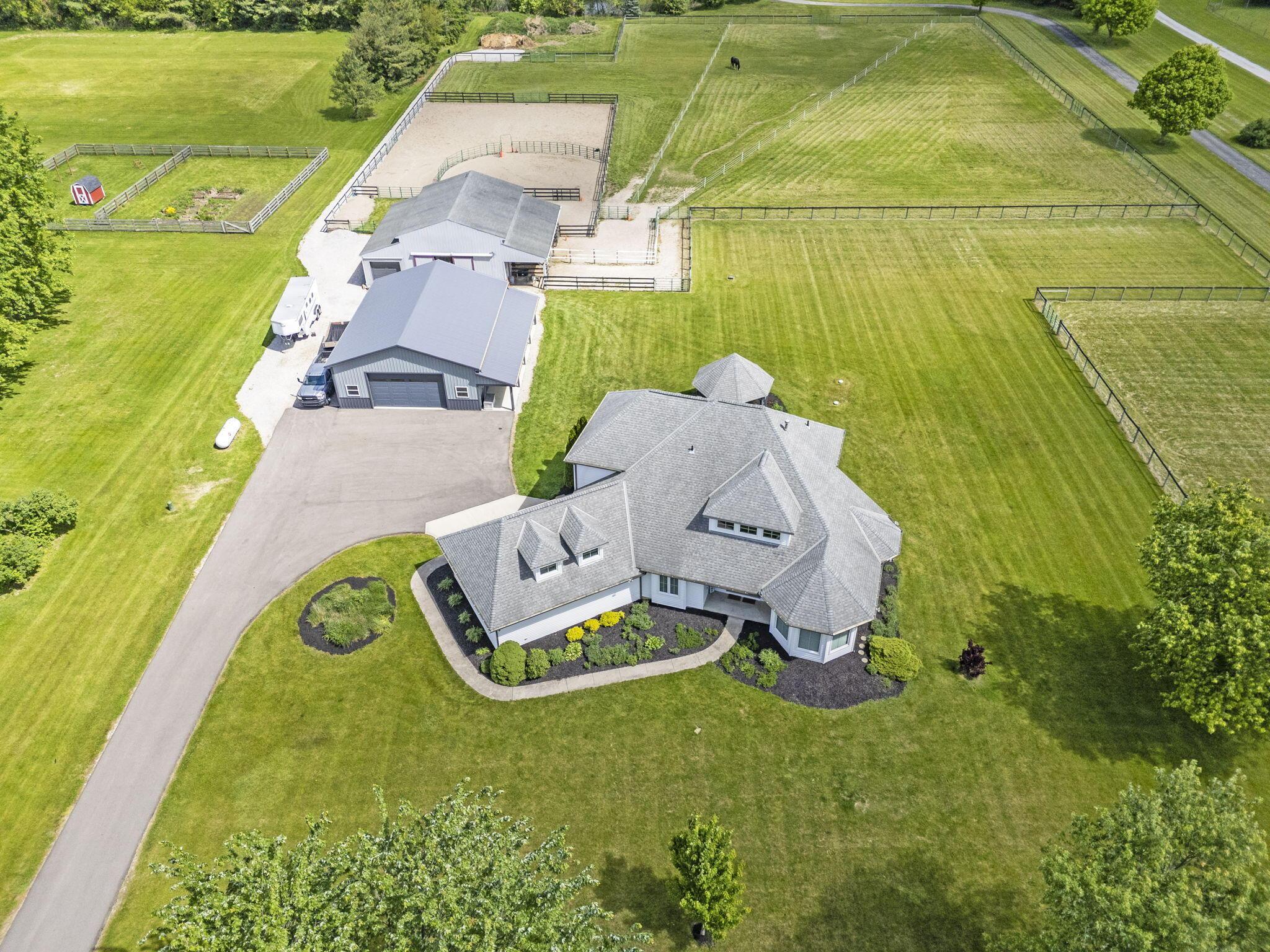 3022 Clark-Shaw Road Powell, OH 43065 - Photo 11 of 116 102-web-or-mls-DJI_20260514112147_0826_D