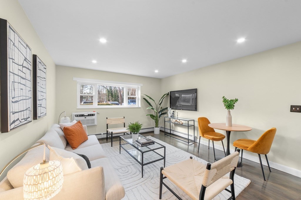 79 Walnut Street, Unit 2 Newton, MA 02460 - Photo 6 of 22 Gallery Image 6
