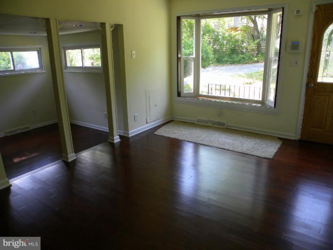 8132 Woodyard Road, Unit 84947 Clinton, MD 20735 - Photo 22 of 22 Living Room
