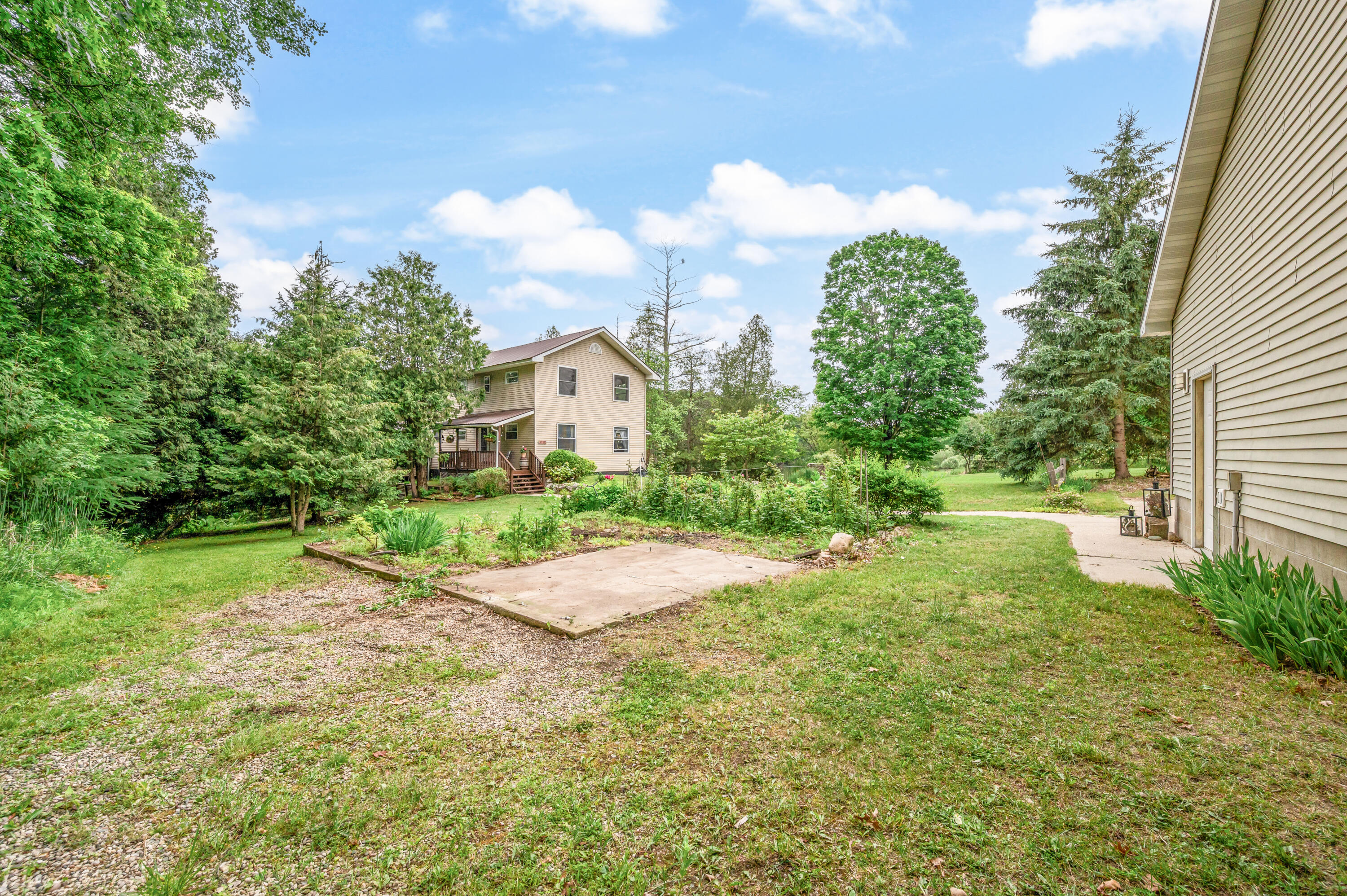 13325 Donna Road Big Rapids, MI 49307 - Photo 39 of 53 13325-DonnaDr-BigRapids-35